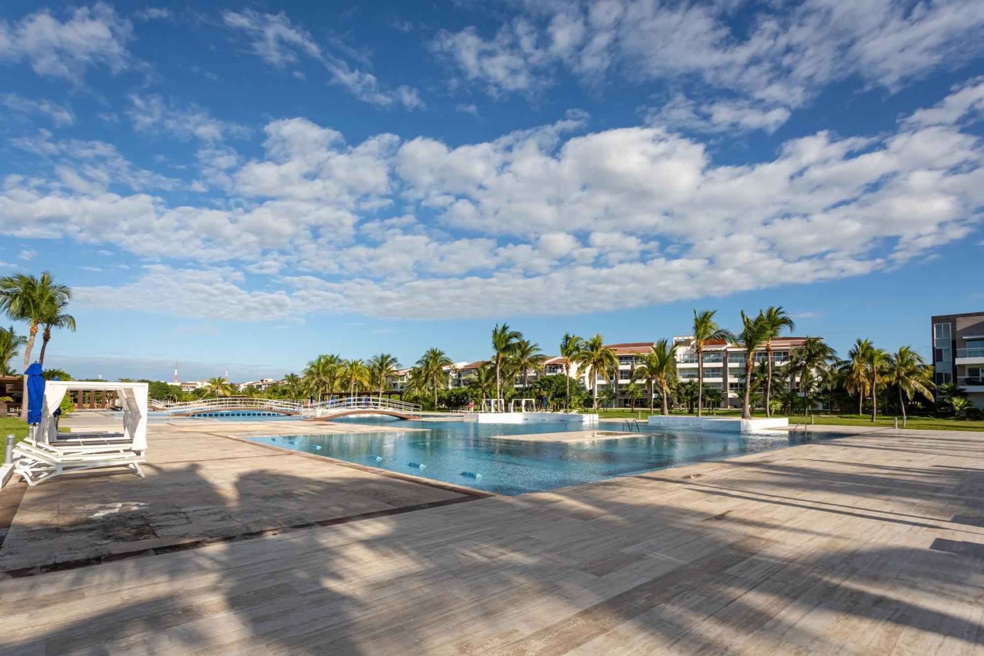 Casa Amanecer 534n Ocean View Penthouse New !! Apts *