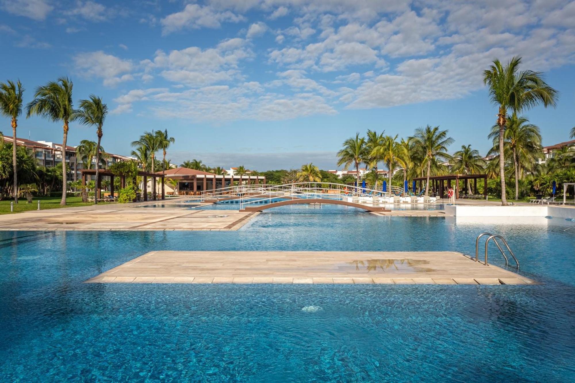 Casa Amanecer 534n Ocean View Penthouse New !! Apts