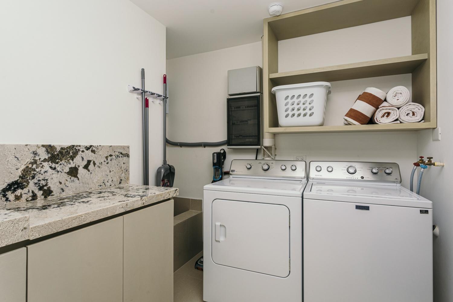 Casa Amanecer 534n Ocean View Penthouse New !! Apts *